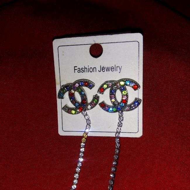 Stunning Earrings 17$
